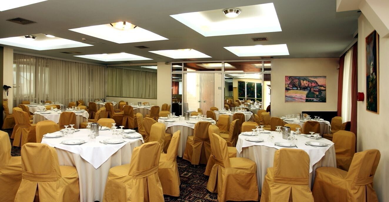 Hotel Metropol Larissa Luaran gambar